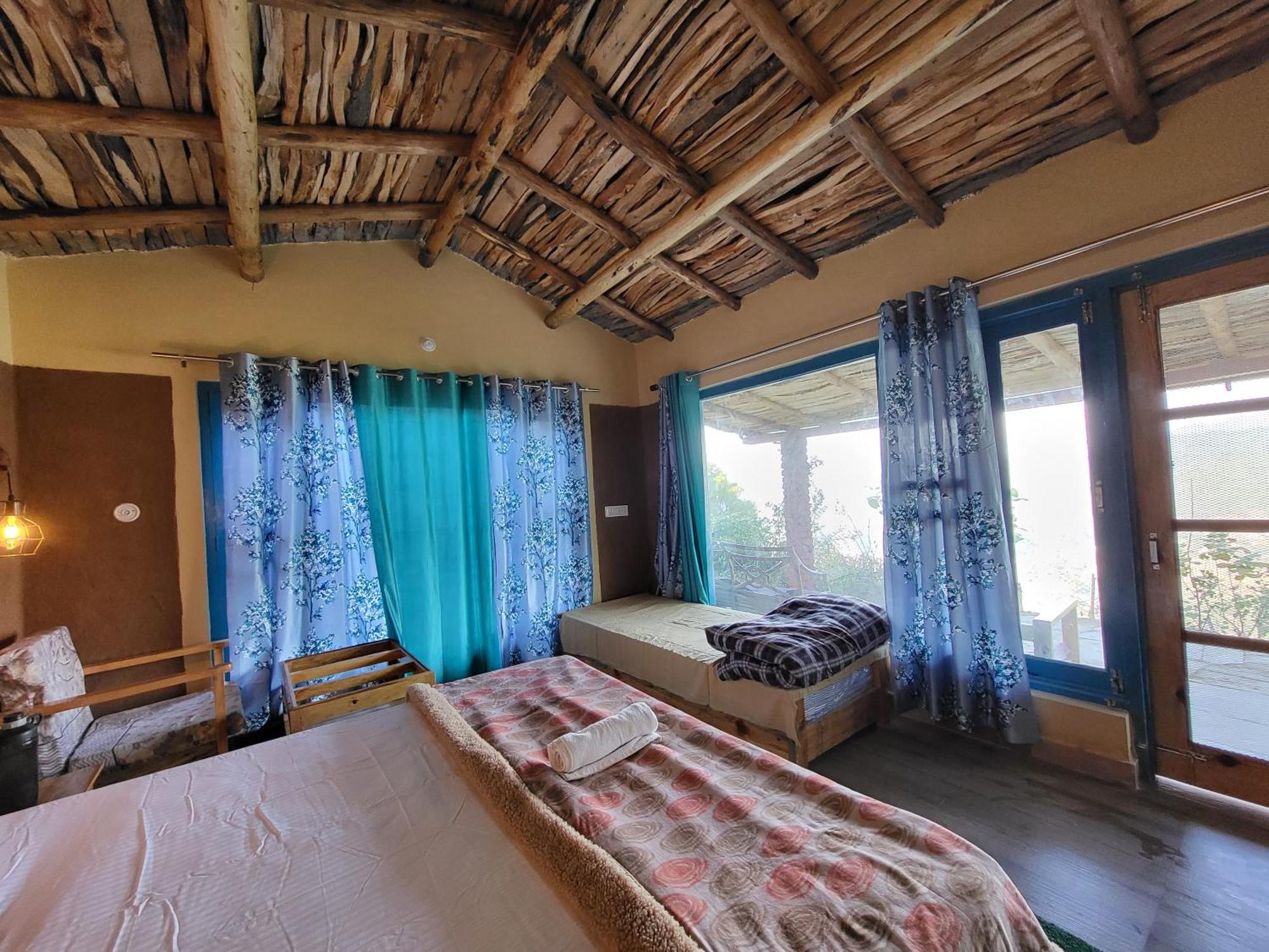 Zenoaks Homestay Almora Exteriör bild