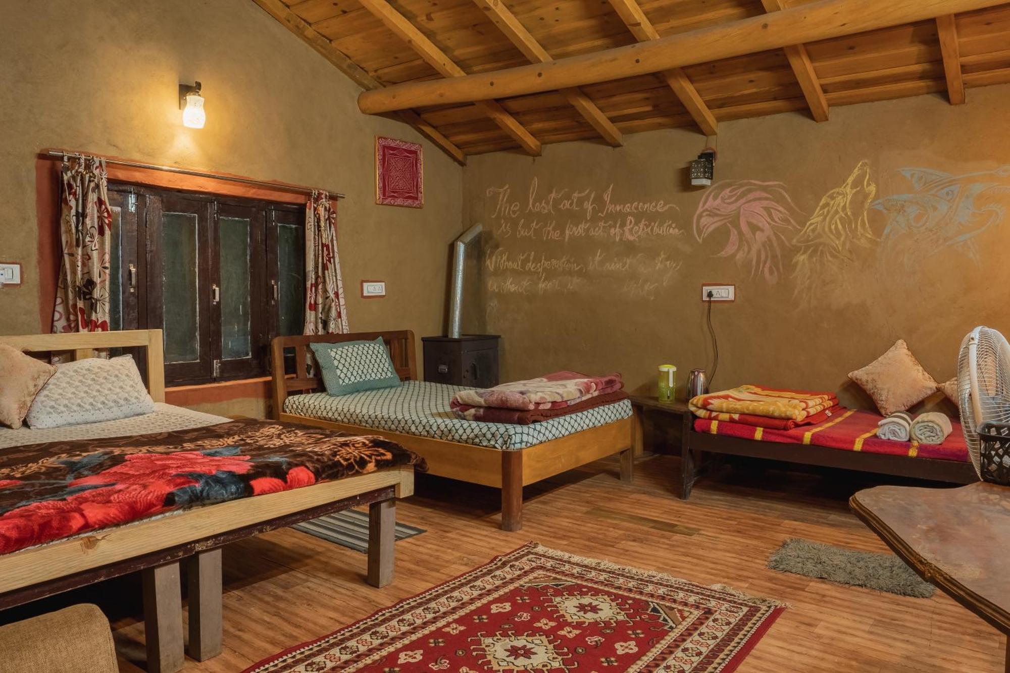 Zenoaks Homestay Almora Exteriör bild