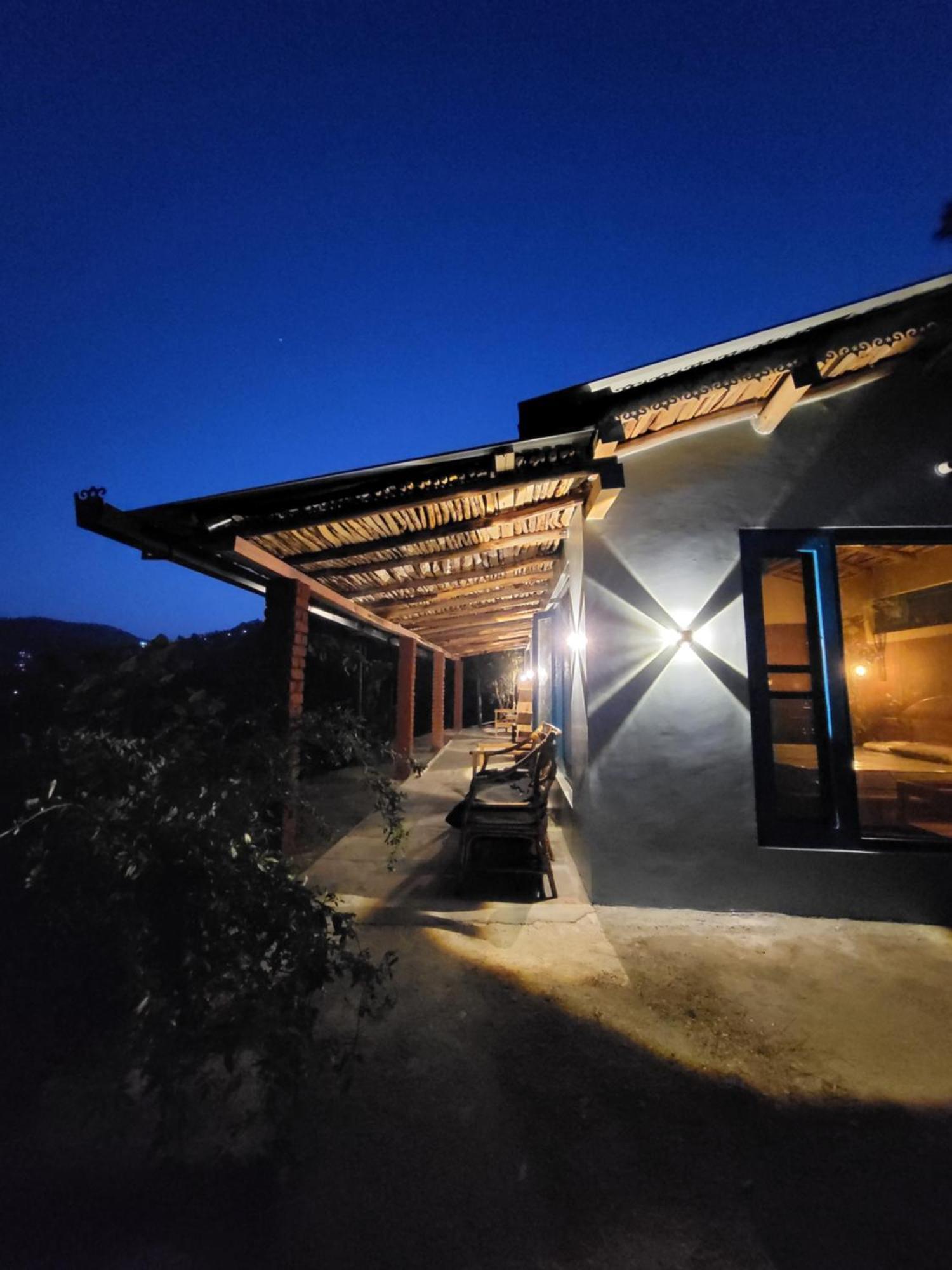 Zenoaks Homestay Almora Exteriör bild