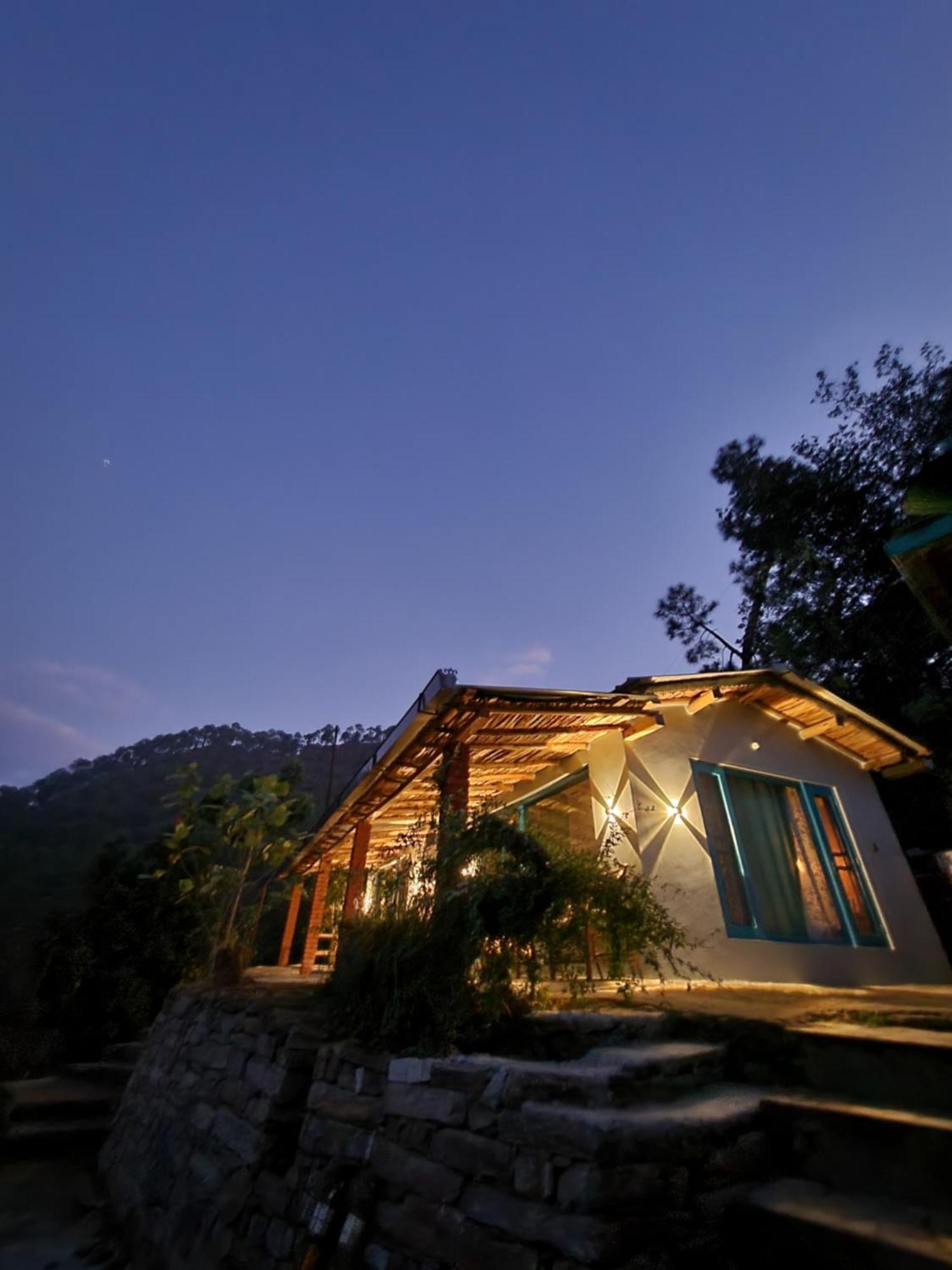 Zenoaks Homestay Almora Exteriör bild