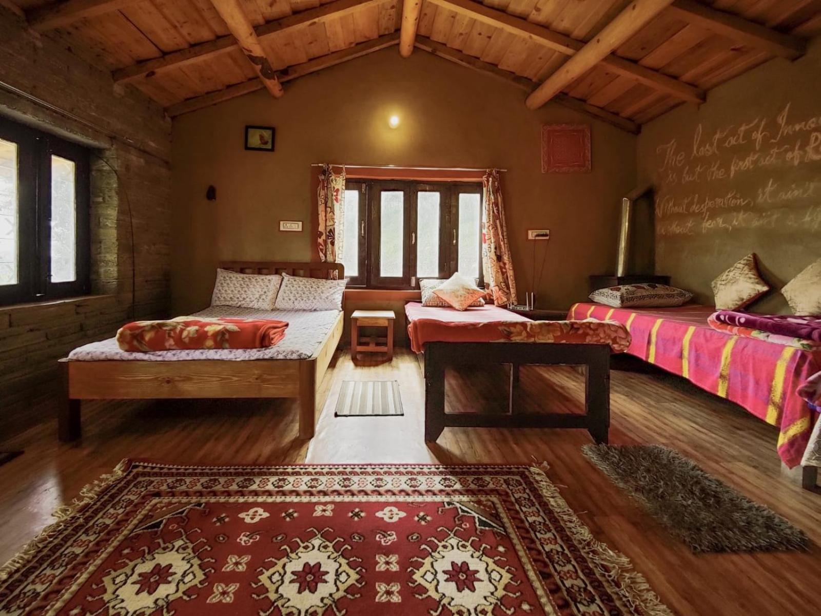 Zenoaks Homestay Almora Rum bild